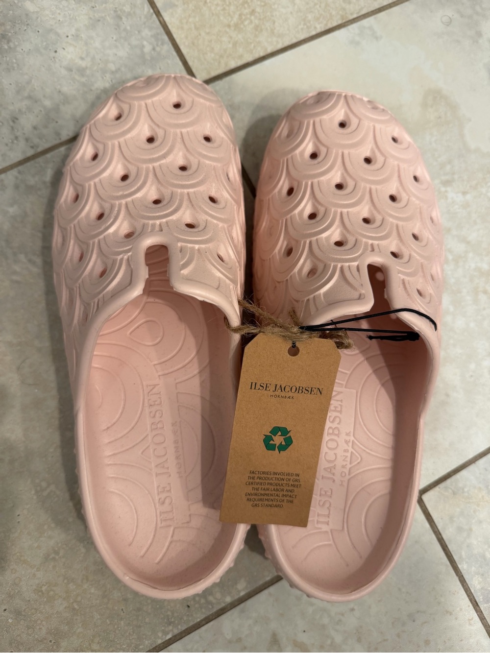 Ilse Jacobsen Pale Pink Slip-On Clogs